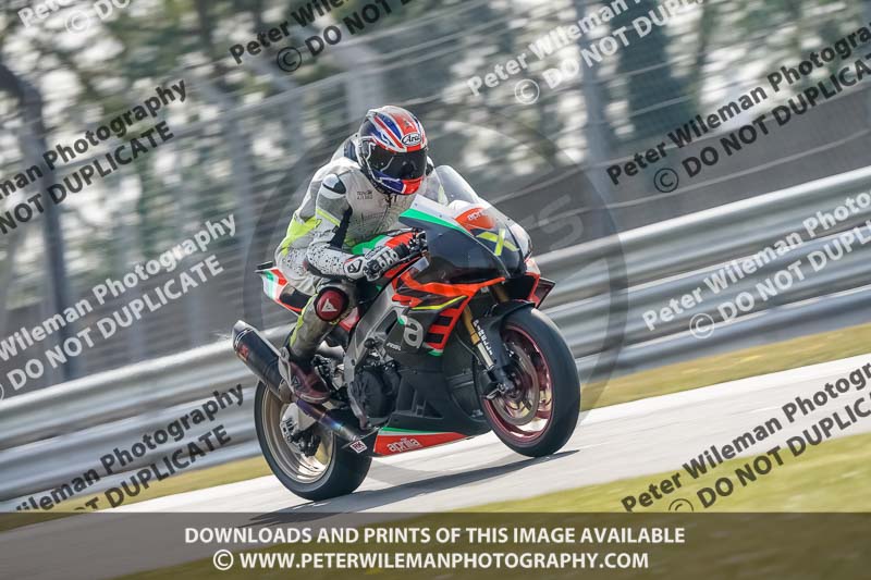 donington no limits trackday;donington park photographs;donington trackday photographs;no limits trackdays;peter wileman photography;trackday digital images;trackday photos